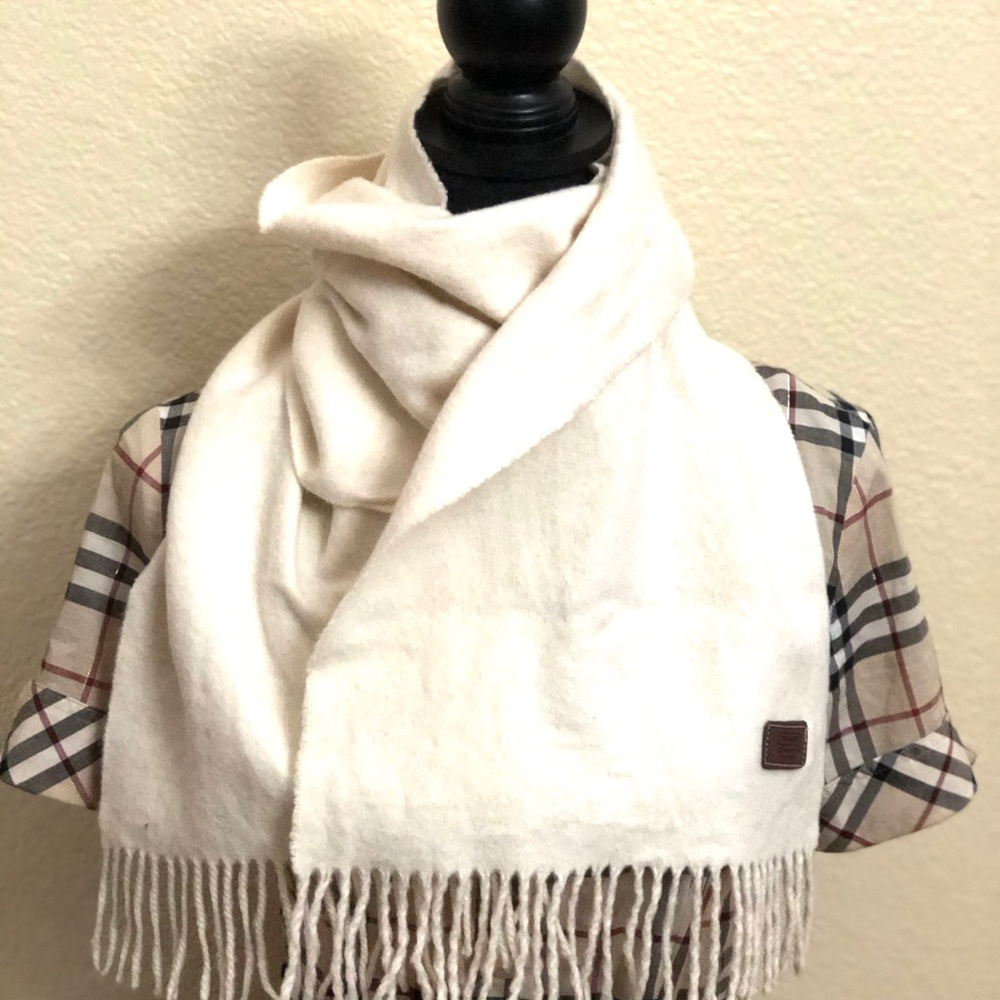 Scarf - Picture 5 of 6